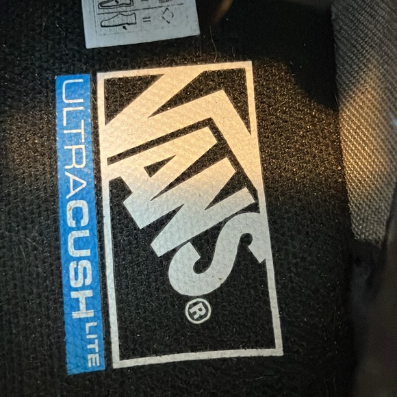 Women’s Vans Sneakers - Picture 6 of 7